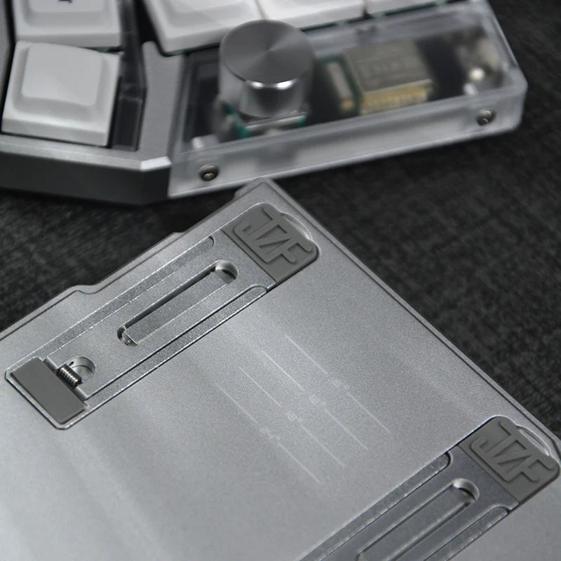 月額3,980円レンタルプラン：Cornix LP 無線分割キーボード