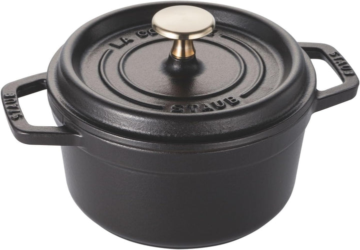 staub 鋳物ホーロー鍋 ピコ・ココット ラウンド 16cm 40509-480をレンタルできます。