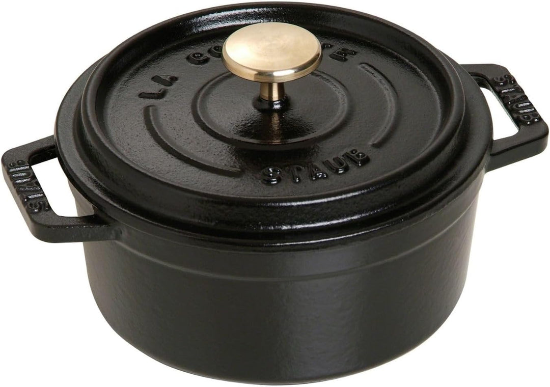 staub 鋳物ホーロー鍋 ピコ・ココット ラウンド 12cm 40509-471をレンタルできます。
