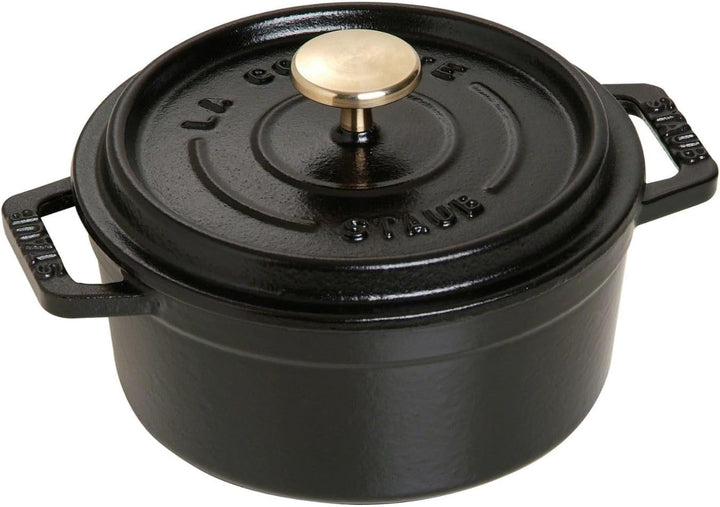 staub 鋳物ホーロー鍋 ピコ・ココット ラウンド 12cm 40509-471をレンタルできます。